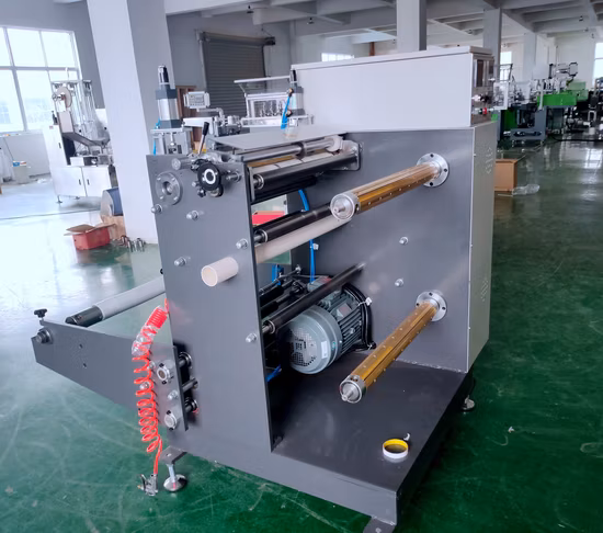 Macchina per il taglio/riavvolgimento di film estensibile in carta Kraft, macchina per il taglio di nastri abrasivi in tessuto non tessuto